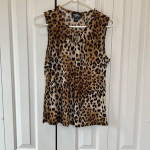 NWOT. Leopard print shell Size Medium